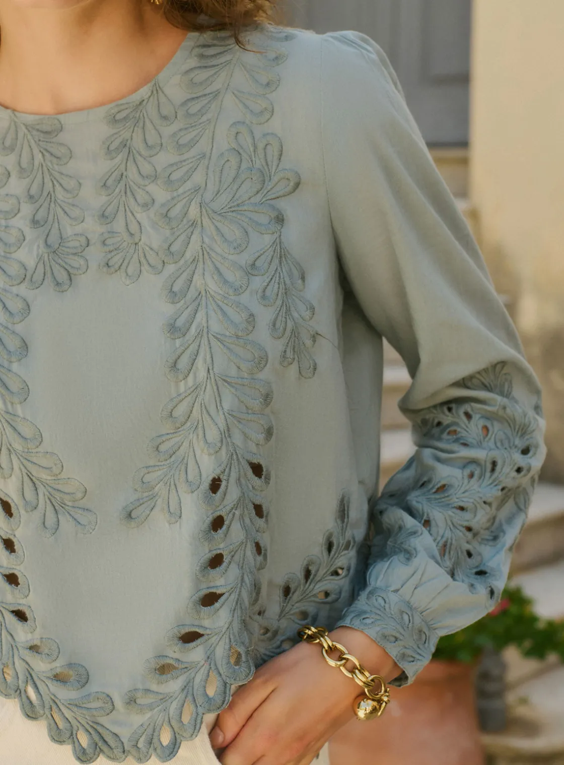 Discount Blouse Taylor Tops, Blouses
